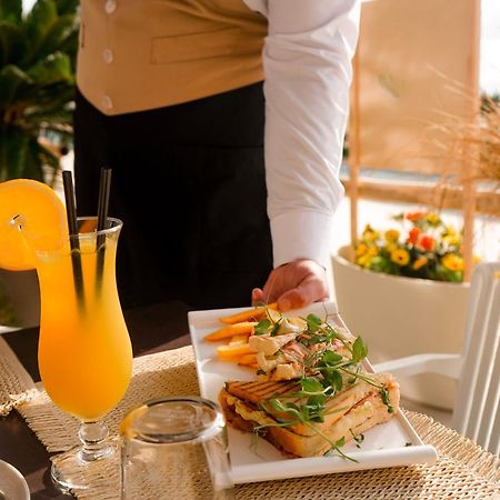 Hotel Saly Durrës 外观 照片
