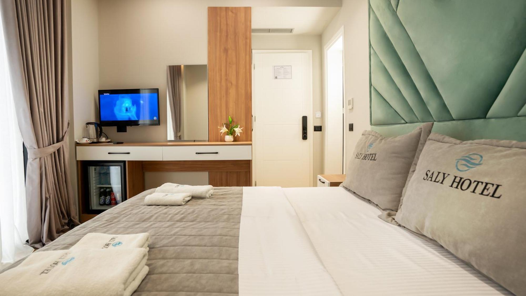 Hotel Saly Durrës 外观 照片