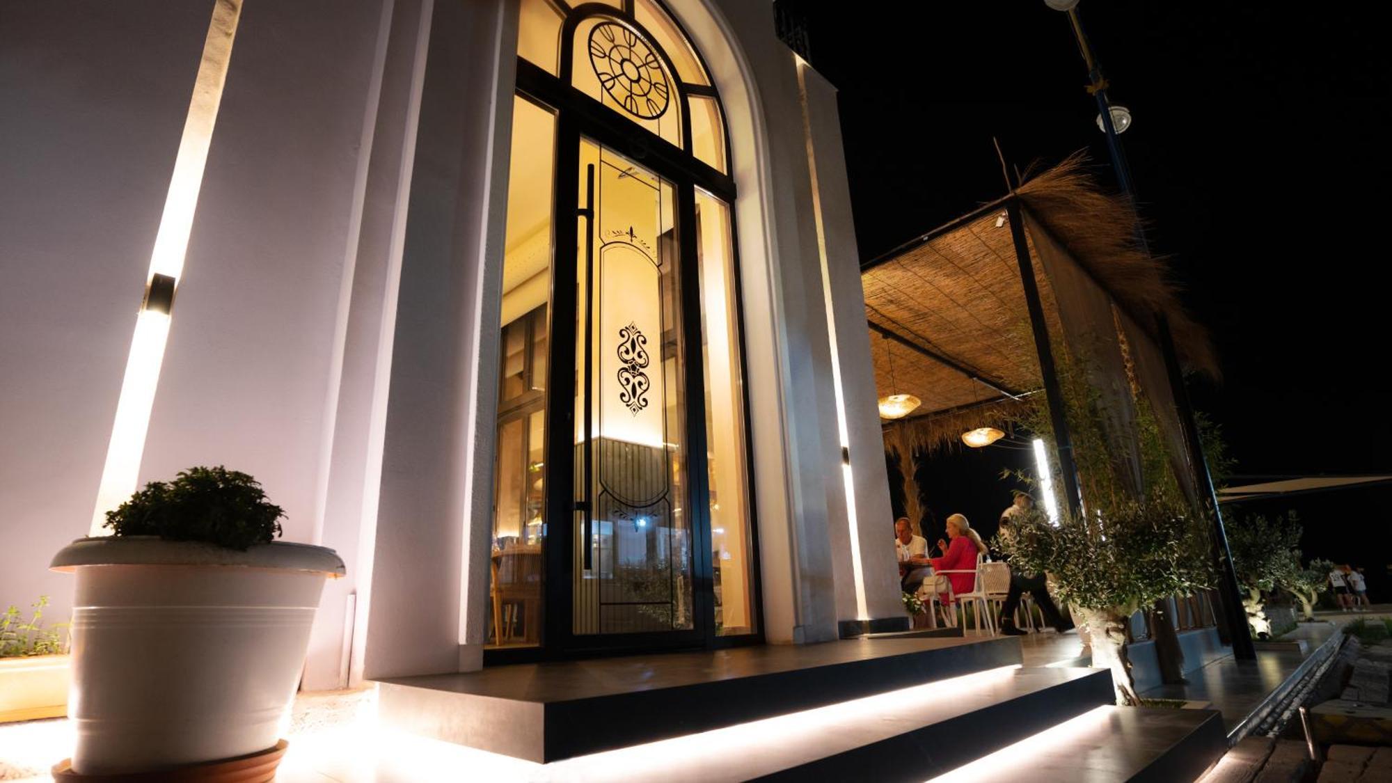 Hotel Saly Durrës 外观 照片