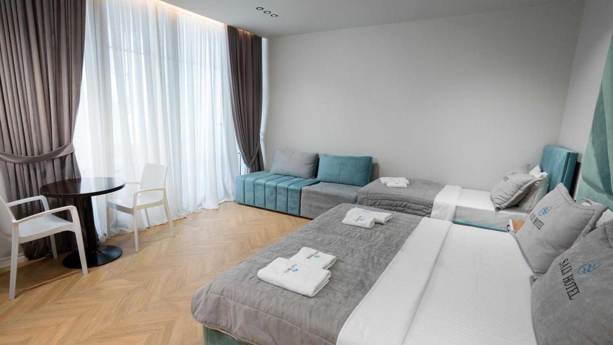 Hotel Saly Durrës 外观 照片