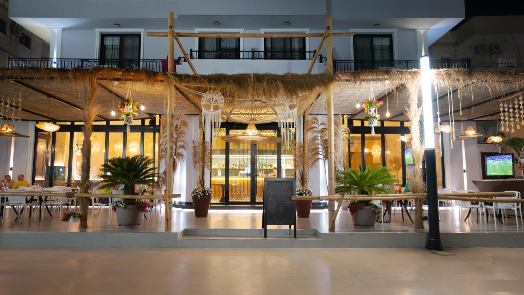 Hotel Saly Durrës 外观 照片